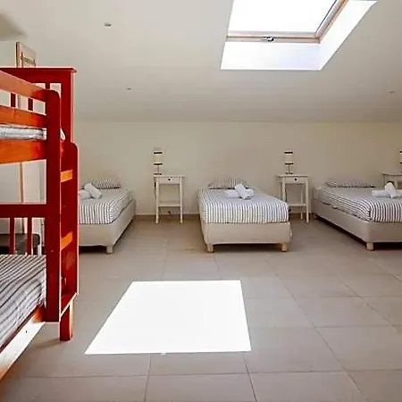 Hotel Peniche Surfcamp *