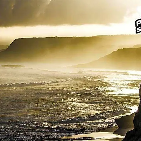 Hotel Peniche Surfcamp Ferrel (Leiria)